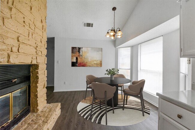 Building Photo - 4608 Bundyhill Dr
