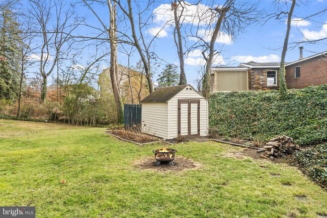 Building Photo - 6321 Higham Dr