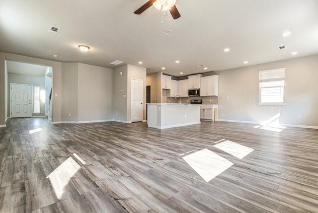 Building Photo - 3200 College Park Dr