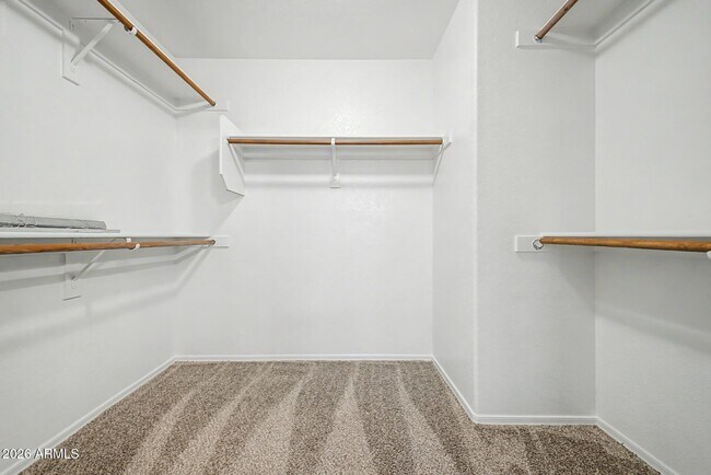 Building Photo - 3983 S Crosscreek Dr