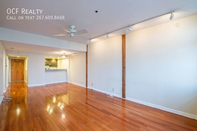 Building Photo - 301 Race St