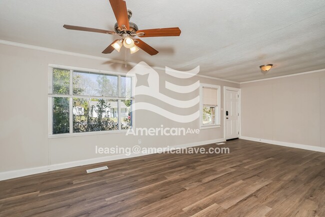 Building Photo - 1279 Ramona Ave