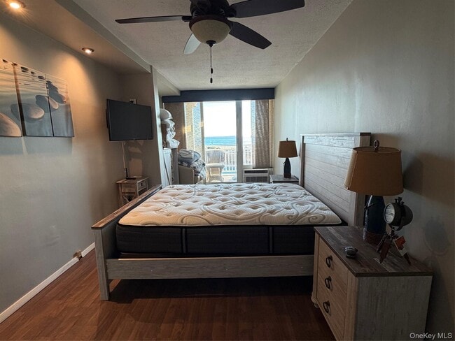 Building Photo - 830 Shore 2O