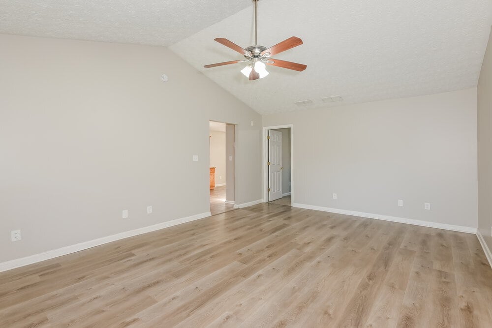 Building Photo - 45 Pebble Ridge Dr