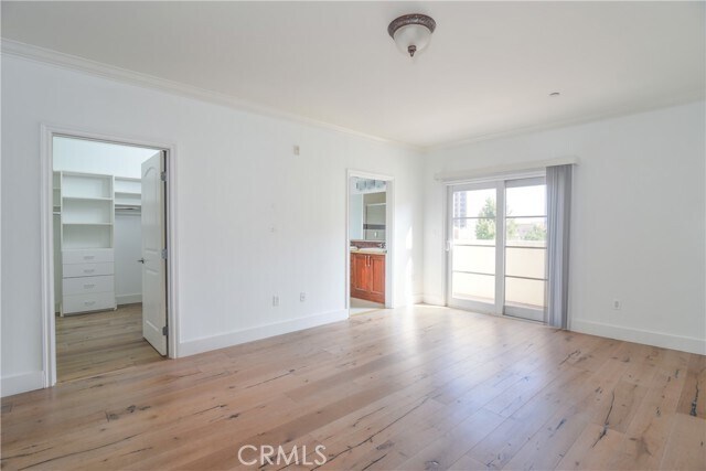 Building Photo - 11848 Kiowa Ave