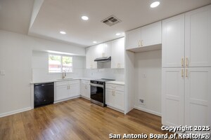 Building Photo - 12310 Valley Forge Cir