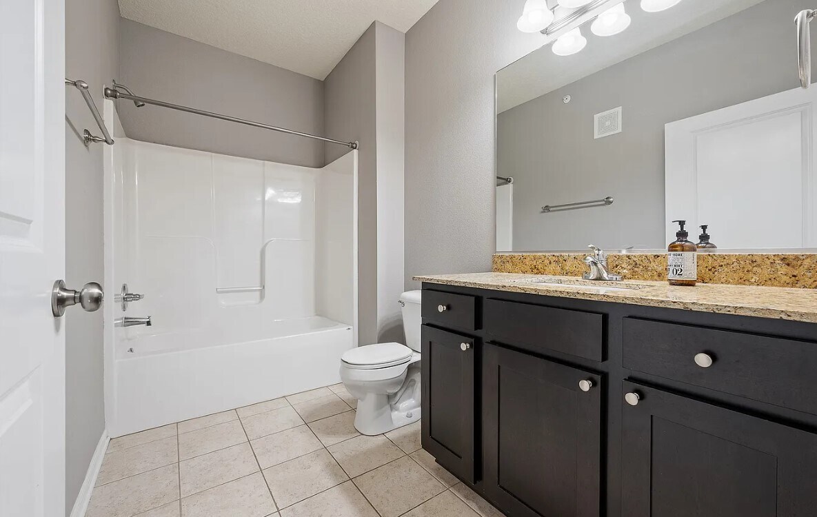 Building Photo - 8350 Ep True Pky