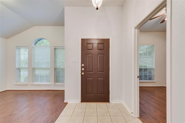 Building Photo - 2760 Beacon Hill Dr