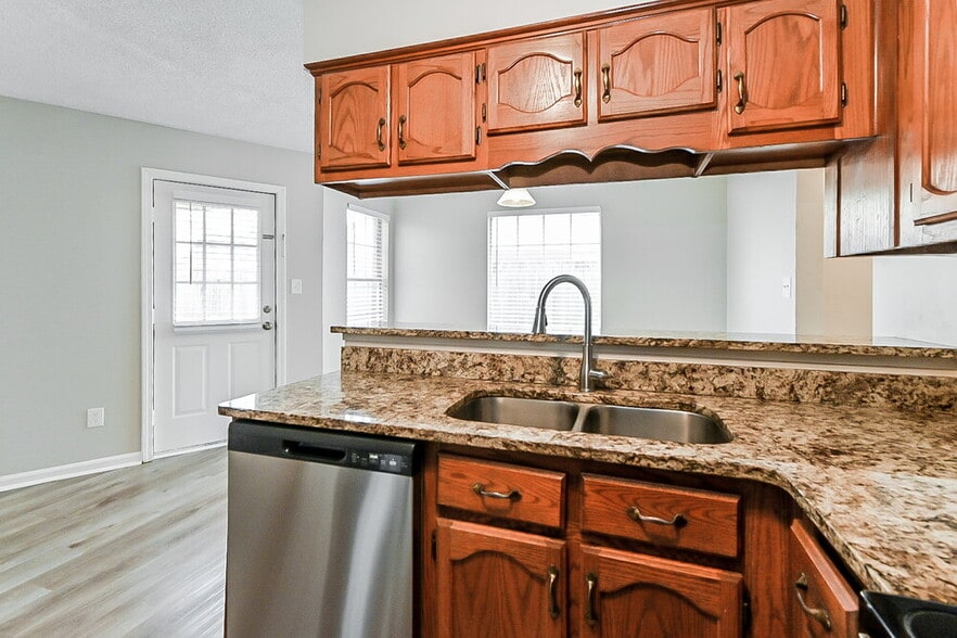 Building Photo - 7708 Baysweet Dr