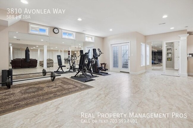 Building Photo - Gated Community, 10 Acres