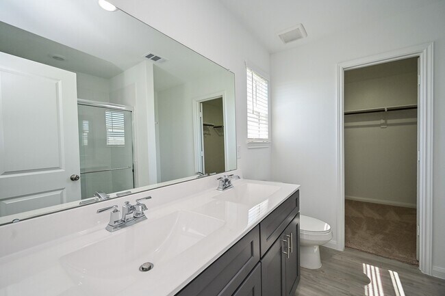 Building Photo - 23547 Autumn Harvester Dr