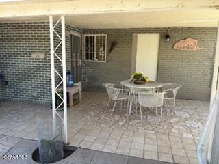 Building Photo - 649 De Vargas Dr