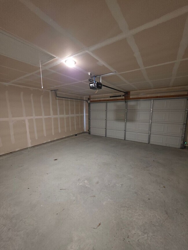 Building Photo - 3103 Goblin Dr
