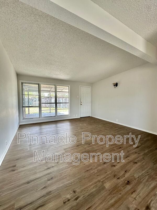 Building Photo - 2401 Field St