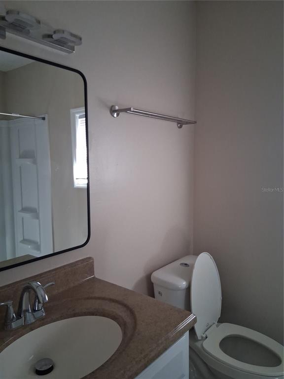 Building Photo - 710 4th Ave NW