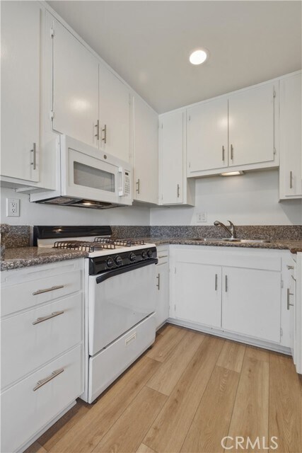 Building Photo - 22862 15th St