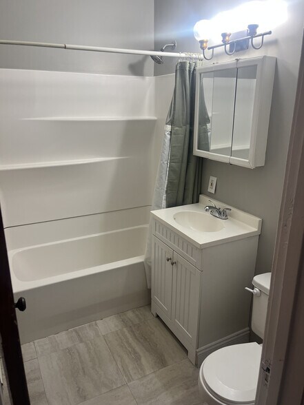 2707 N 60th St 2707 N 60th St - 2707 N 60th St Omaha Ne Building Photo 