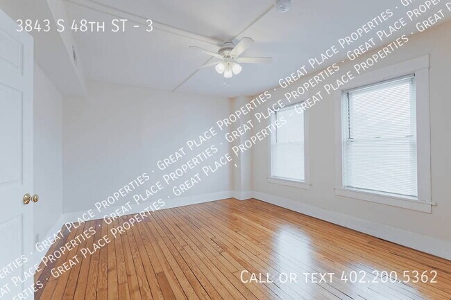 Building Photo - 2 Bed 1 Bath Wood Floors Near Union College