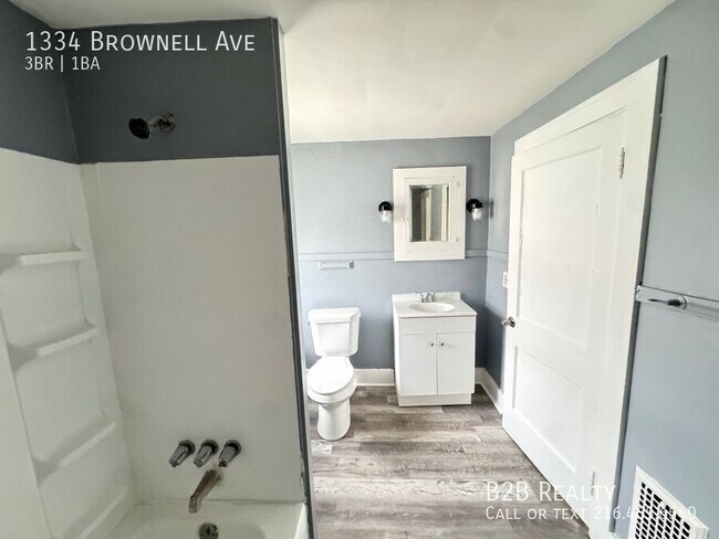 Building Photo - 1334 Brownell Ave