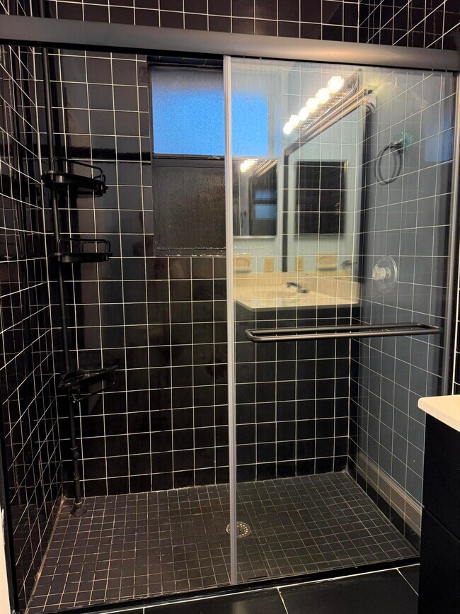 Building Photo - 1389 Pines Ln