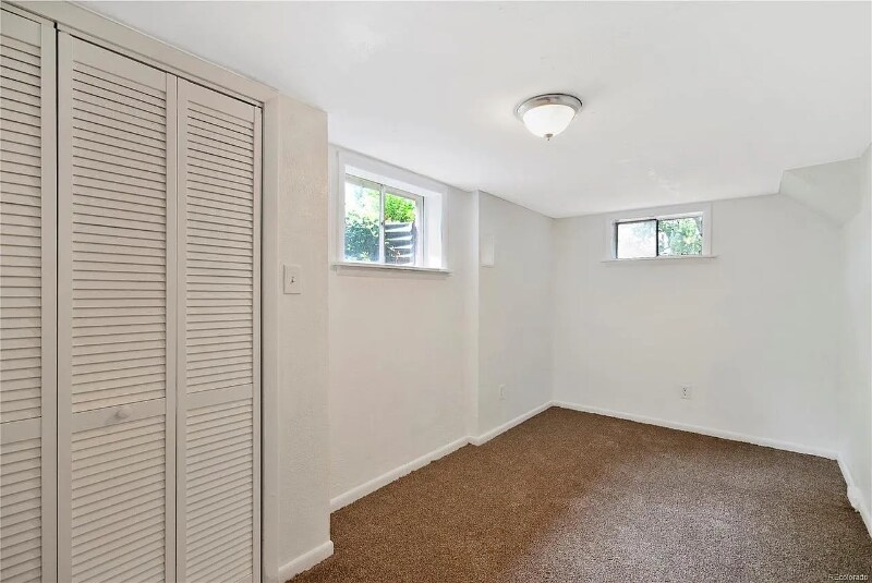 Building Photo - 76 S Canosa Way