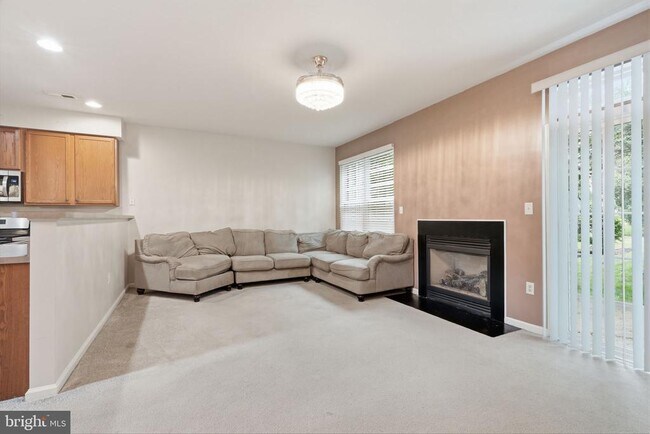 Building Photo - 1606 Nathan Dr