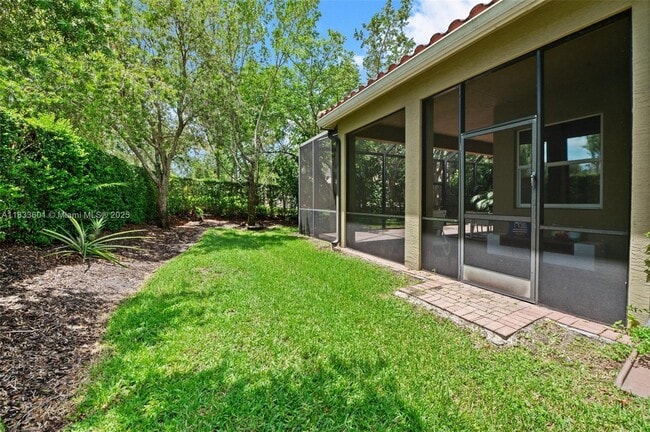 Building Photo - 8186 Fiera Ridge Dr
