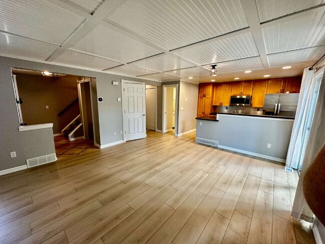 Building Photo - "Charming 3-Bed Home with Finished Basemen...