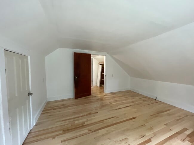 Building Photo - Buxton