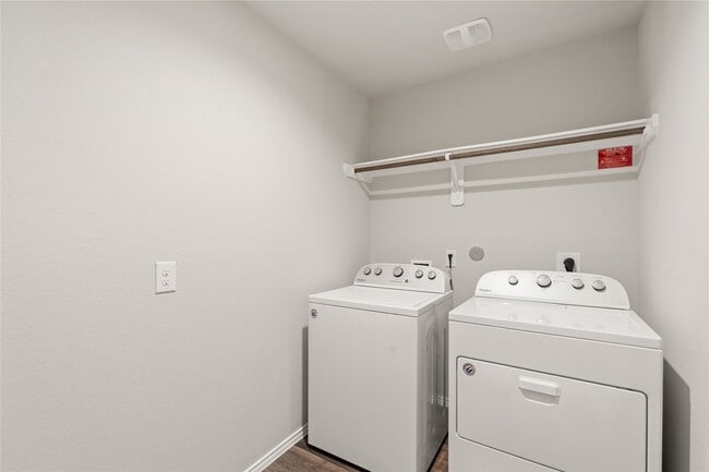 Building Photo - 6414 Clyde Arbor Dr