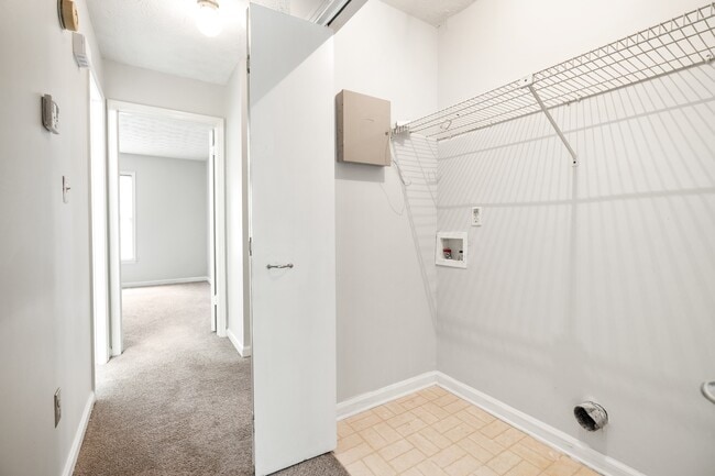 Building Photo - 1704 Hunting Creek Dr SE