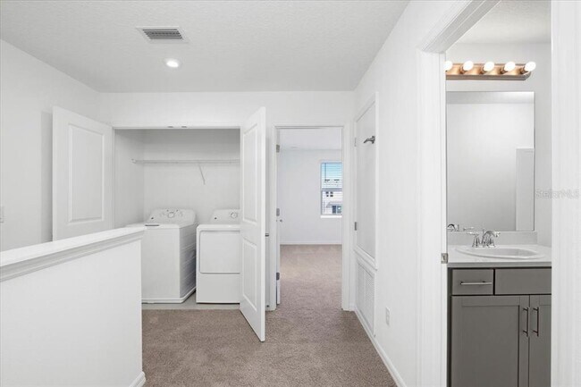 Building Photo - 5756 Haven Ter