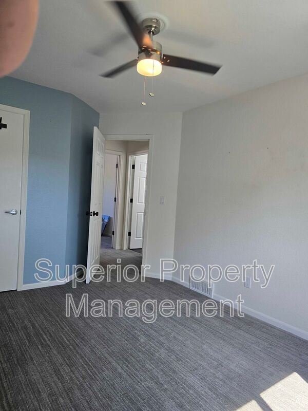 Building Photo - 4126 Stoneridge Ct