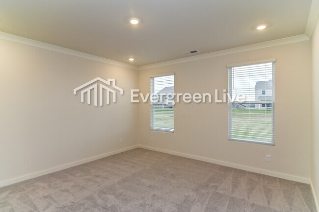 Building Photo - 2158 Daniel Johnson Wy