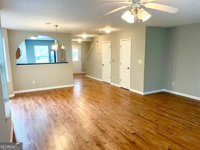 Building Photo - 140 Prattling Ct