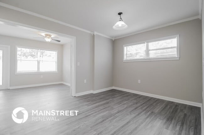 Building Photo - 509 Roy Blvd