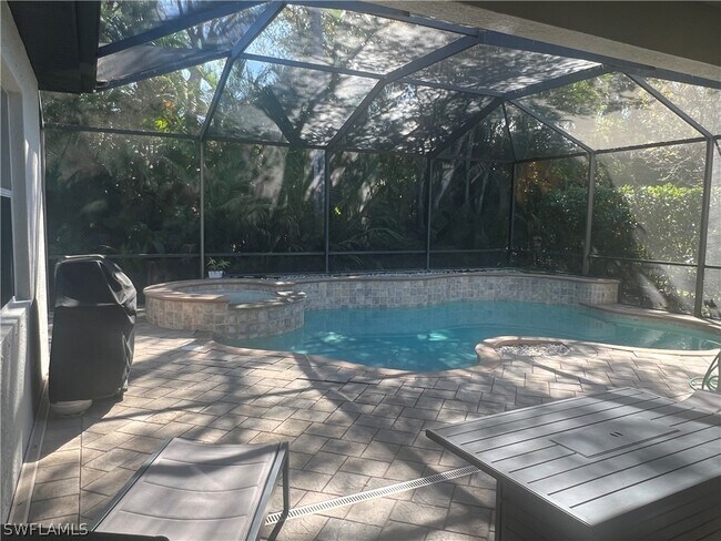 Building Photo - 6853 Il Regalo Cir