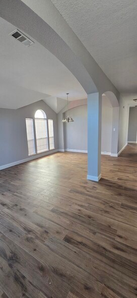 Building Photo - 10309 Fawn Meadow Ct