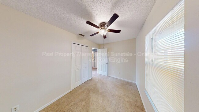 Building Photo - 1740 Whipple Dr
