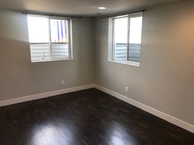Building Photo - 2916 S 700 E