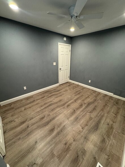 Building Photo - 633 Pine Bnd