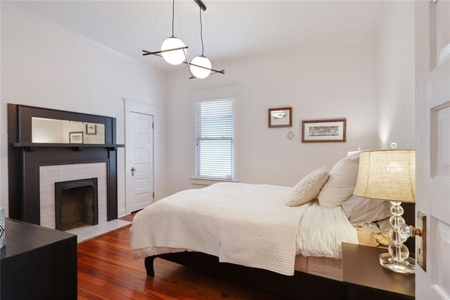 Building Photo - 1212 Merlin Ave SE