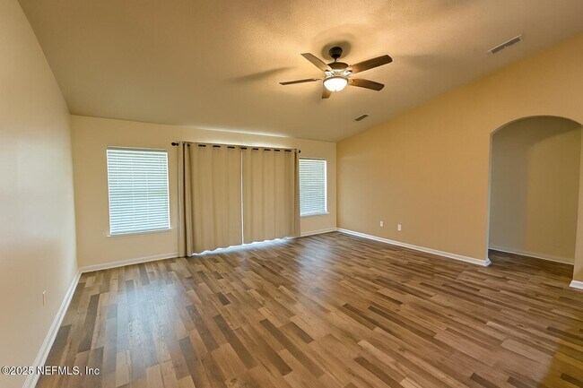 Building Photo - 1124 Wild Azalea Dr