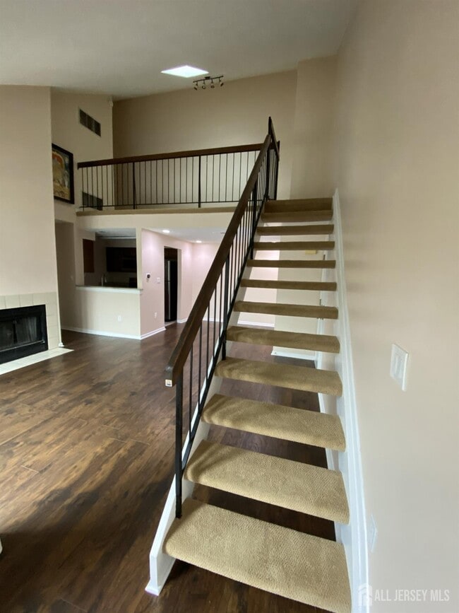 Building Photo - 9002 Tamarron Dr