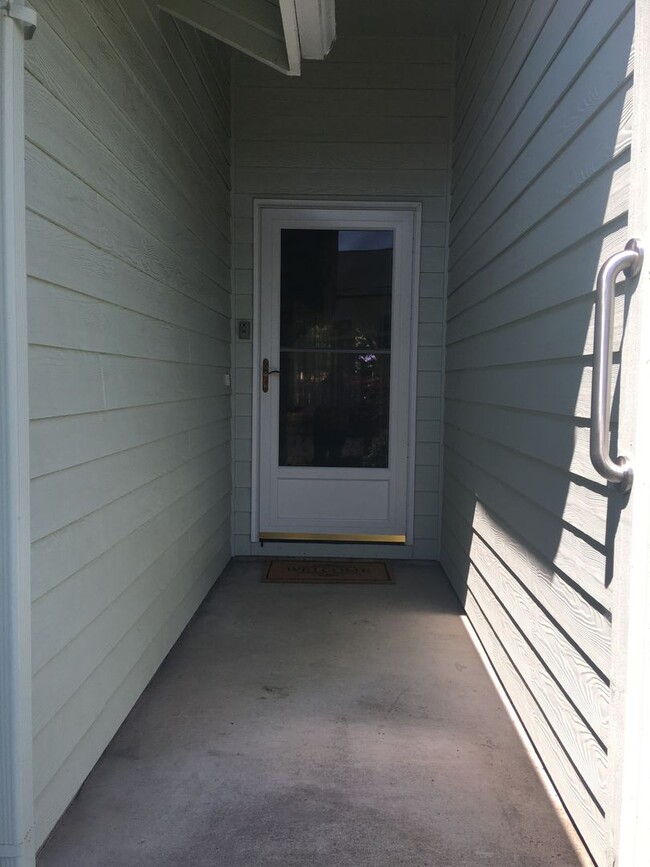 Building Photo - Fantastic Home In SW Corvallis with Landsc...