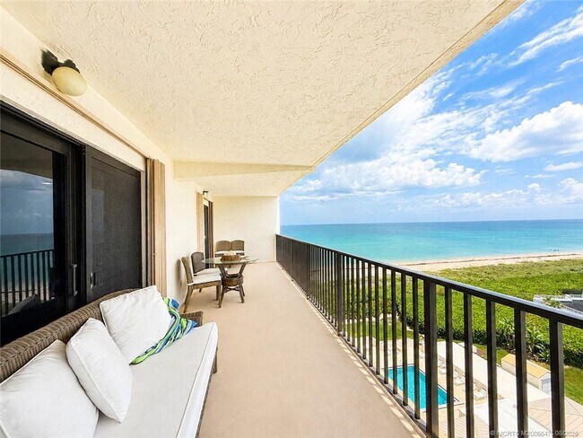 Building Photo - 10044 S Ocean Dr