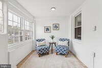Building Photo - 818 Sylvan St