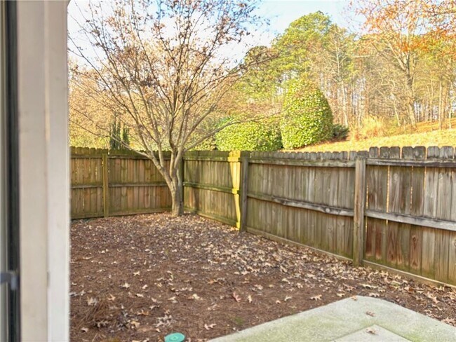 Building Photo - 303 Barberry Pl