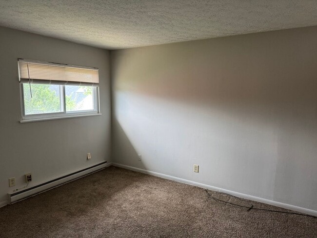 Building Photo - Bright & Fresh 2 Bedroom Apartment – Ready...