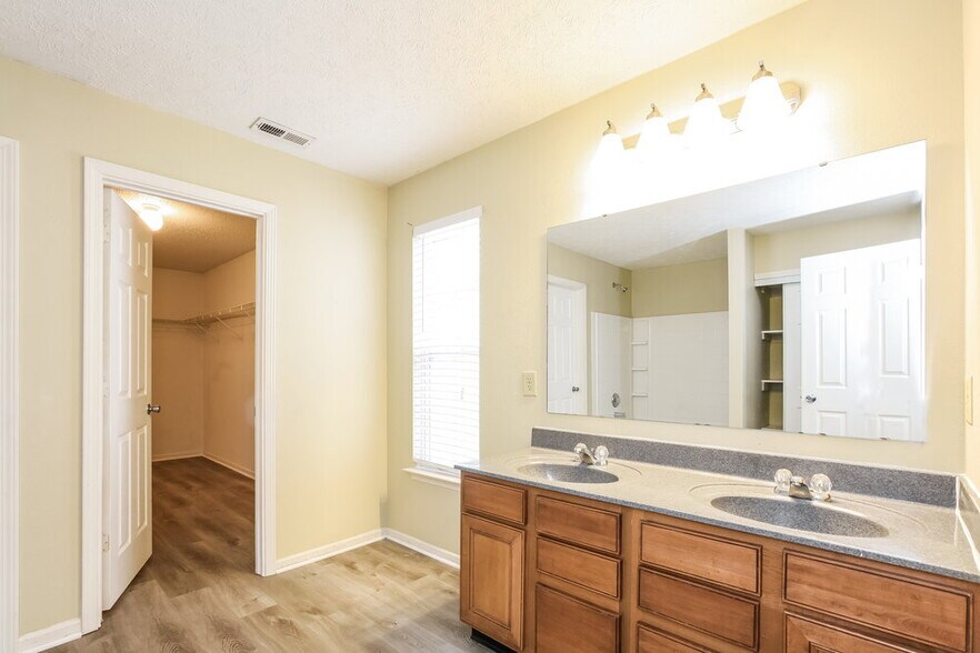 Building Photo - 2916 Sentiment Ln